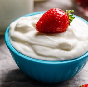 How to use Yogurt for hairs